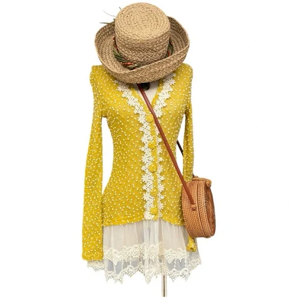 A’reve Mustard Yellow Lace Floral Ruffle Hem Cardigan Tunic Size Medium - Picture 6 of 11